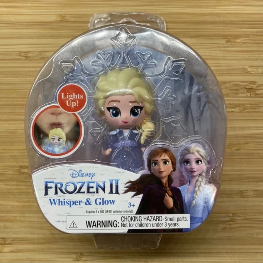 Disney’s Frozen 2 Elsa Figurine Whisper and Glow